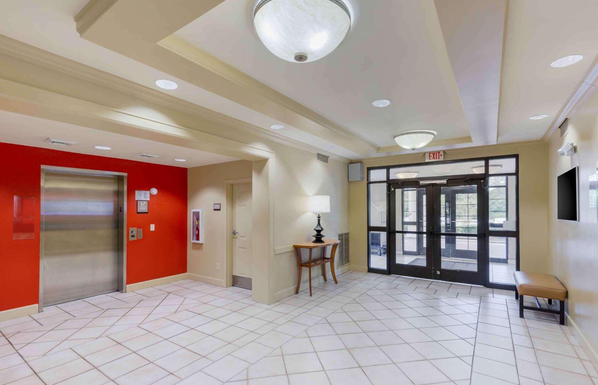Extended America - - Bragg Hotel